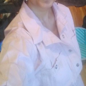 Meet your Posher, Farinaz